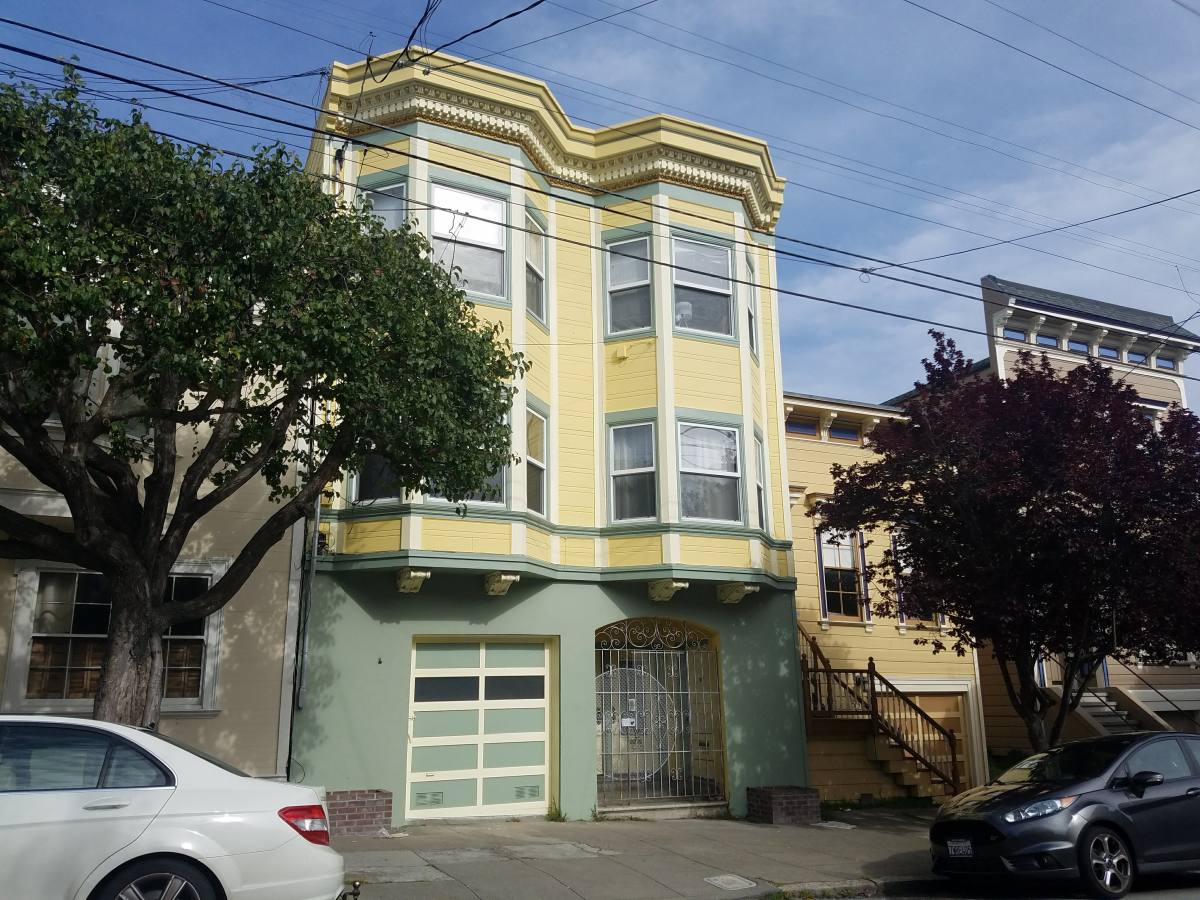 Apartment for rent at 1542 Baker St, San Francisco, CA 94115