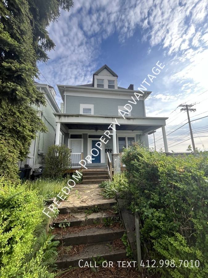 Apartment for rent at 7235 Meade St #3, Pittsburgh, PA 15208