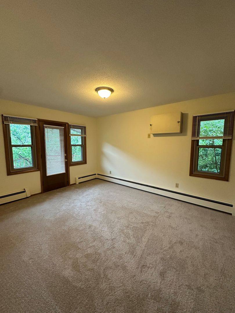 Apartment for rent at 4401 Valley View Rd, Minneapolis, MN 55424