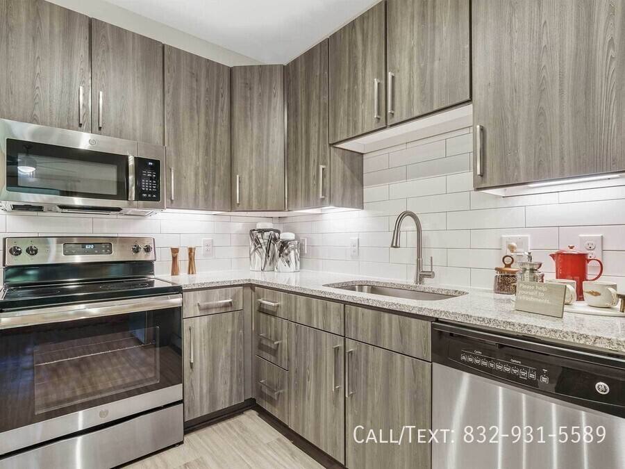 Apartment for rent at 9943 Pearland Parkway #ADBC, Houston, TX 77089