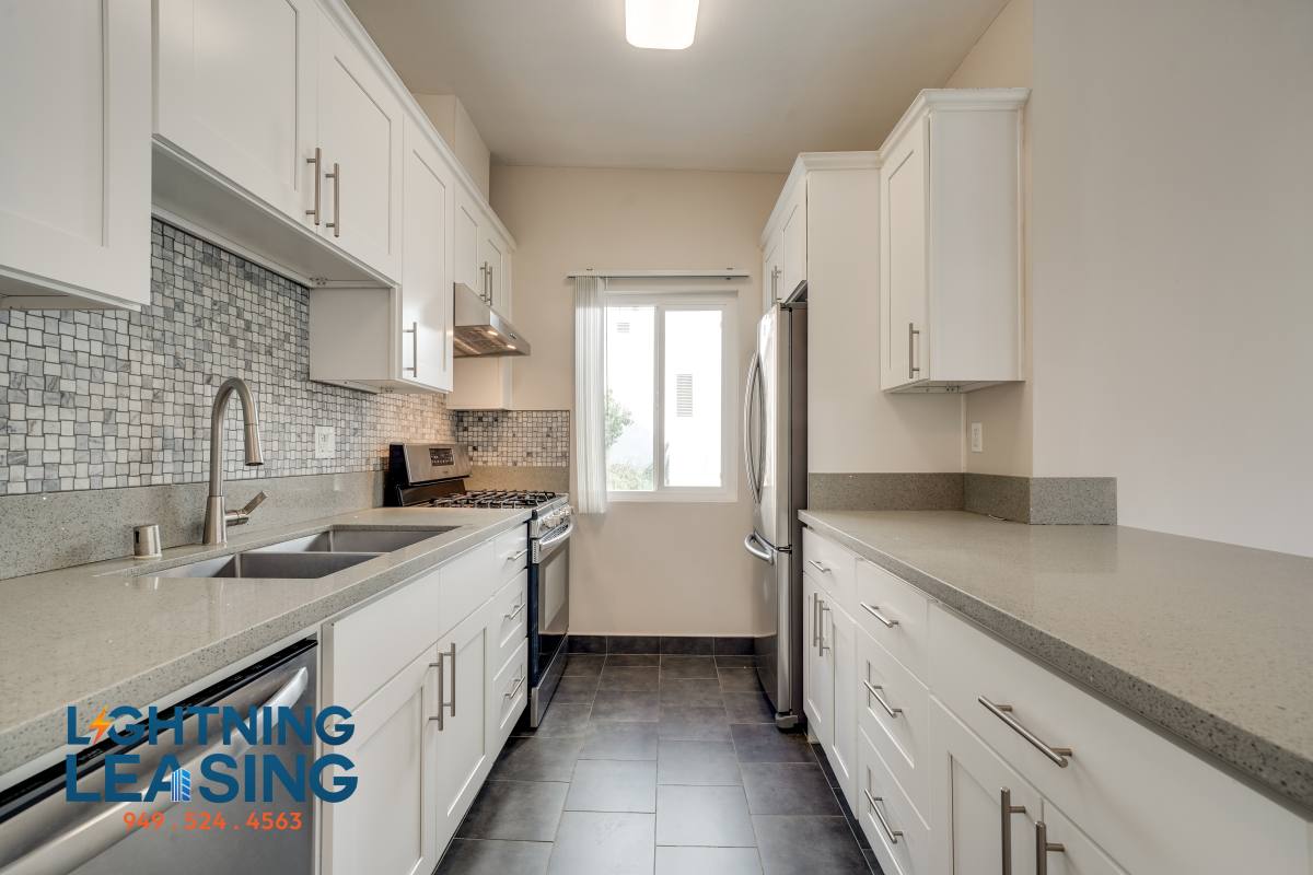 Apartment for rent at 969 2 3 Larrabee St #13D, West Hollywood, CA 90069