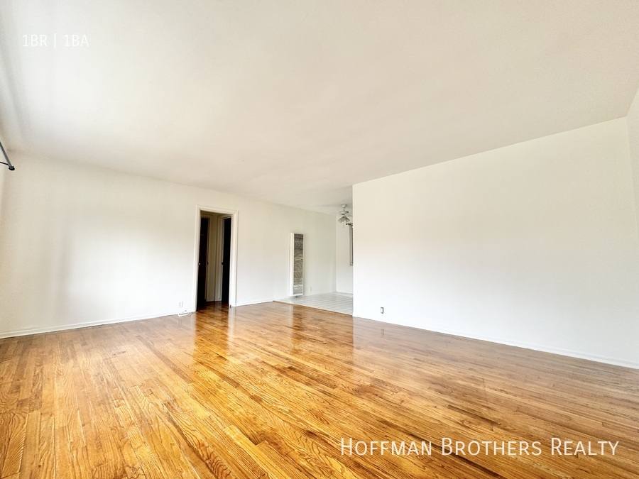 Apartment for rent at 418 Vernon Ave #B, Venice, CA 90291