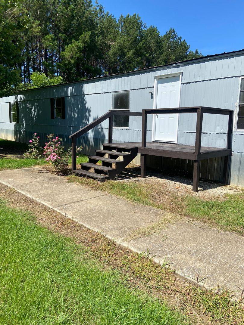 Apartment for rent at 540 Marble City Heights Circle, Sylacauga, AL 35150