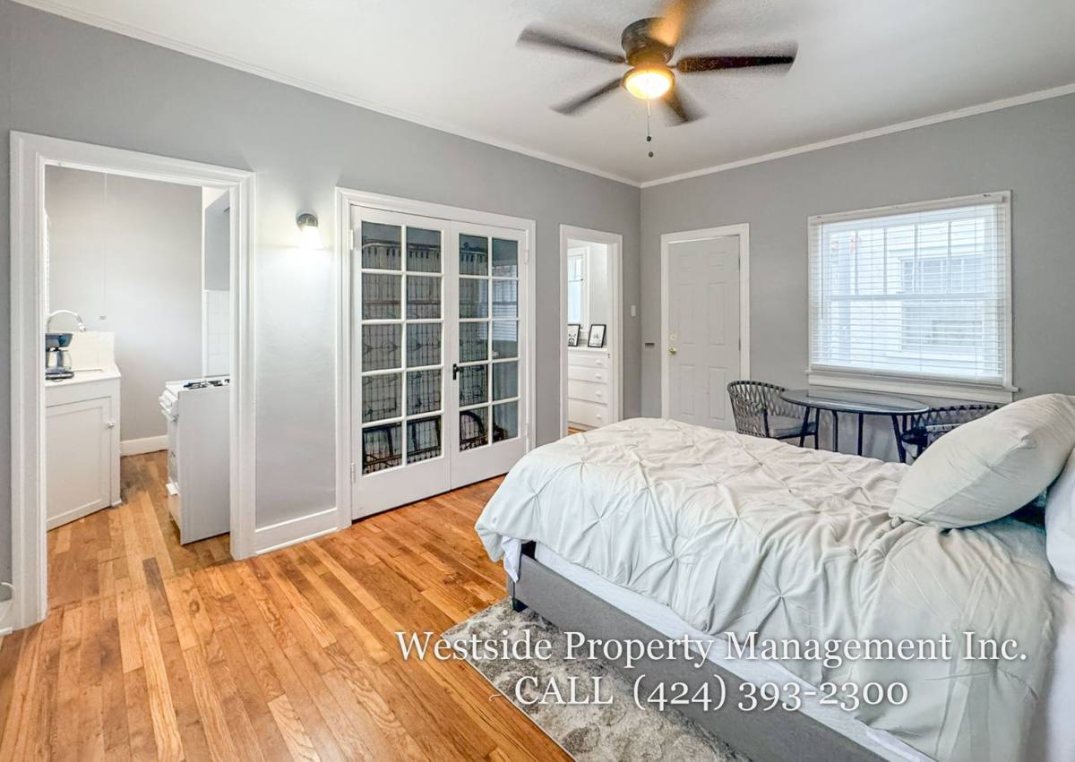 Apartment for rent at 1331 17th St #C, Santa Monica, CA 90404