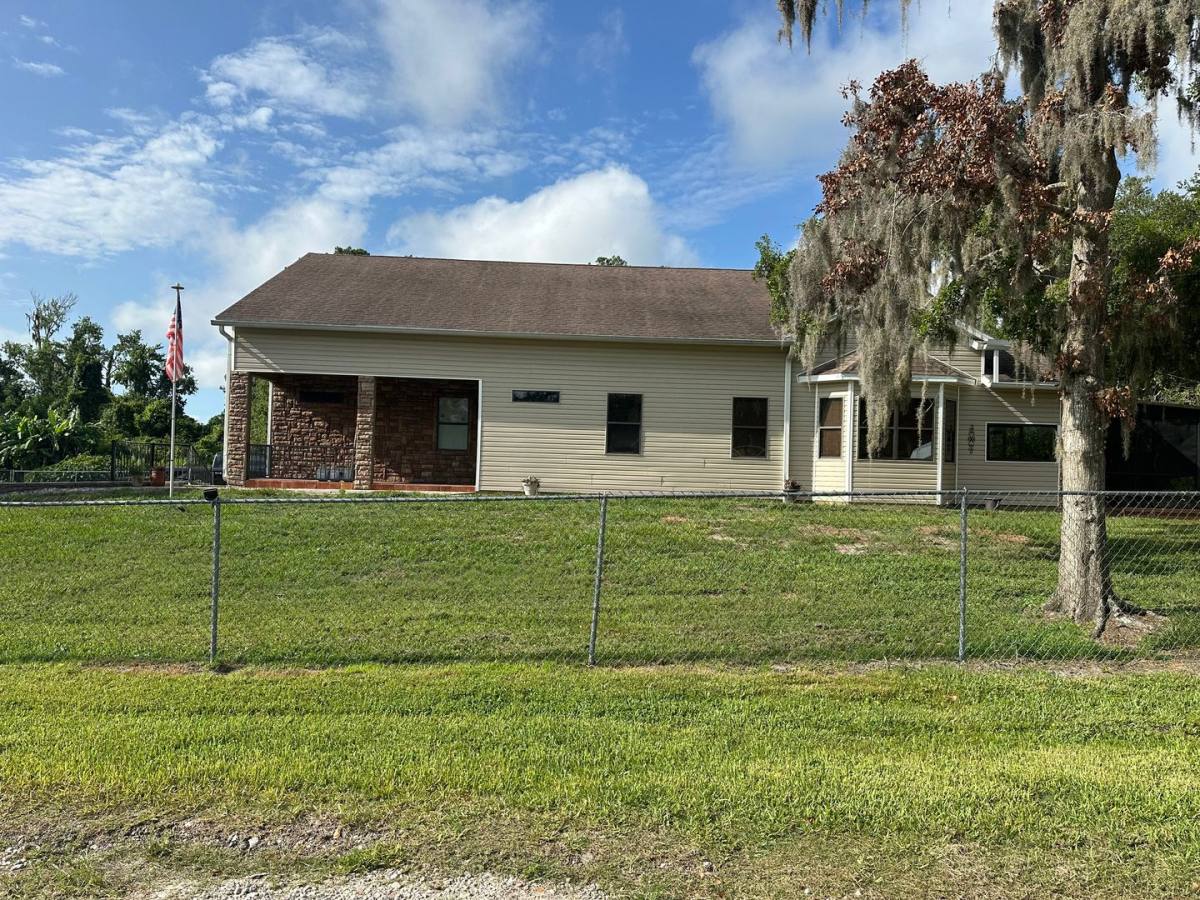 House for rent at 2460 Mini Ranch Rd, Lakeland, FL 33810