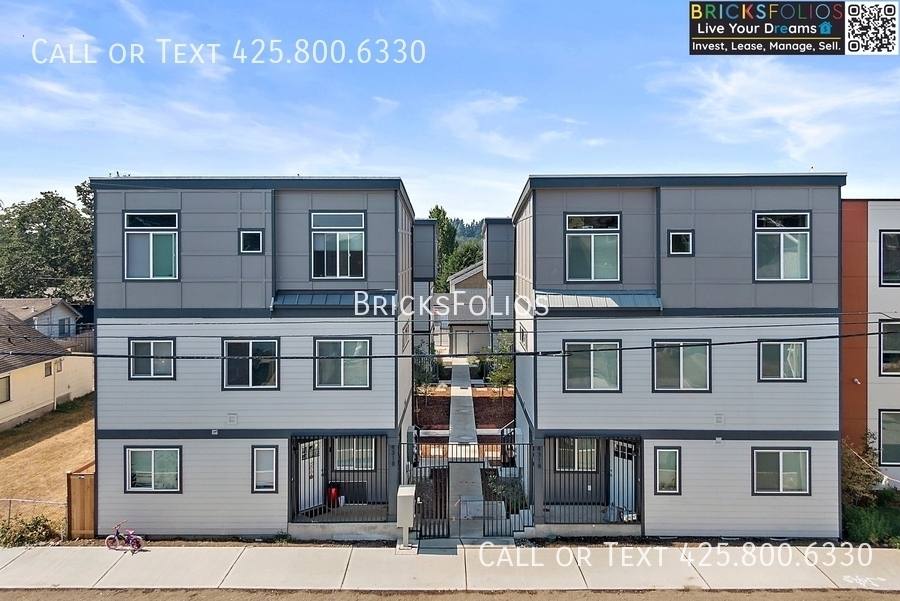 Townhouse for rent at 4316 S Puget Sound Ave #B1, Tacoma, WA 98409