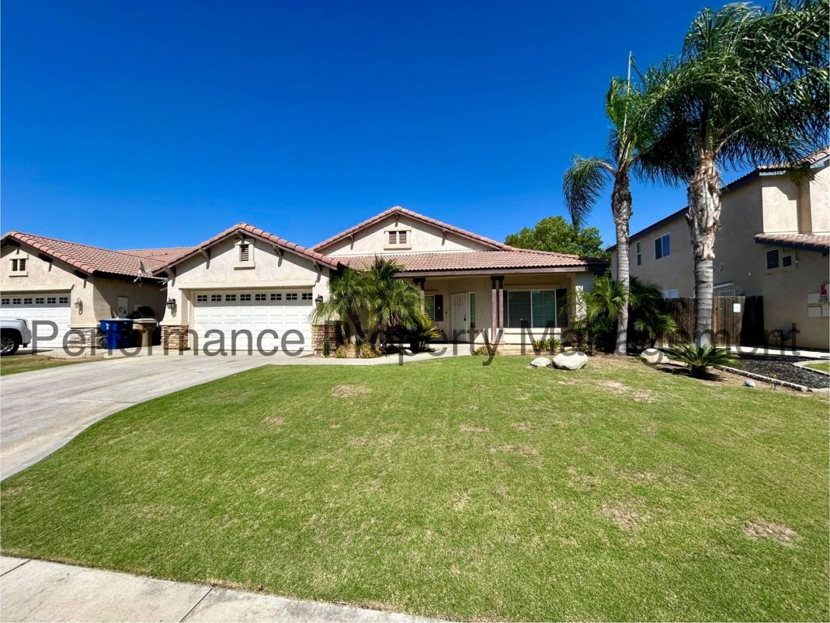 House for rent at 7208 Mist Falls Dr, Bakersfield, CA 93312