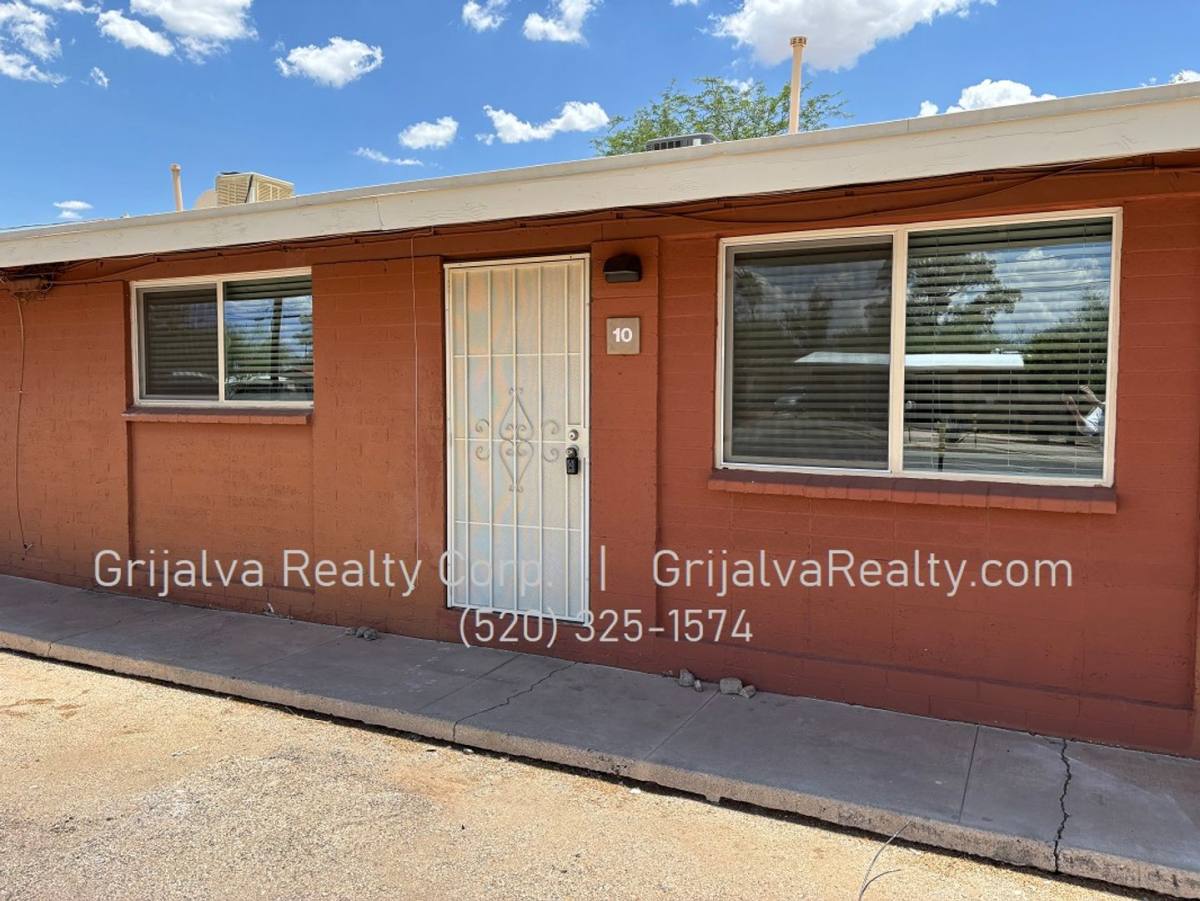 Townhouse for rent at 2920 N Richey, Tucson, AZ 85716