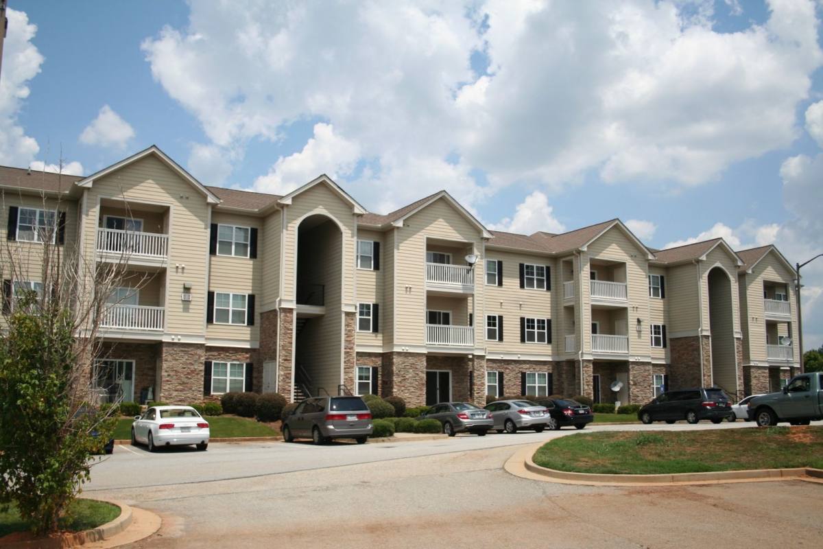Condo for rent at 1309 Town Creek Circle, Greensboro, GA 30642
