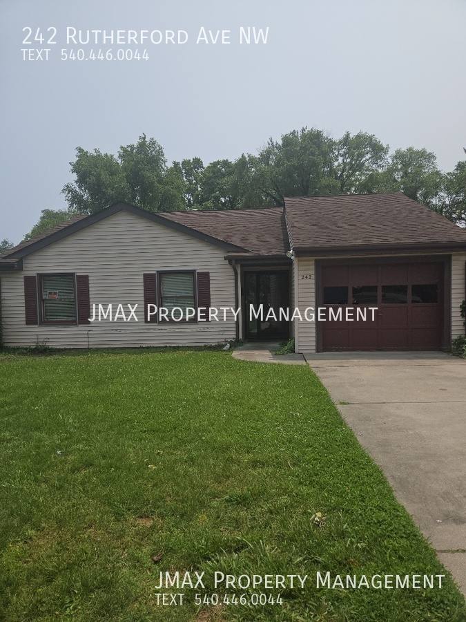 House for rent at 242 Rutherford Ave NW, Roanoke, VA 24016