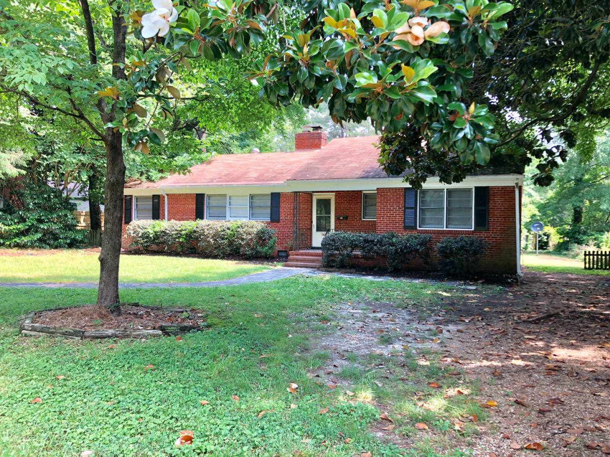 House for rent at 6810 Edmonstone Ave, Richmond, VA 23226
