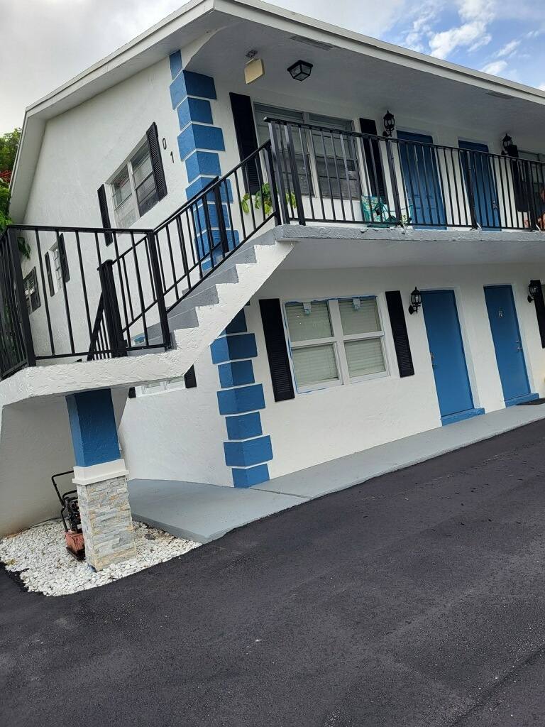 Condo for rent at 101 NE 4th St #2, Delray Beach, FL 33444