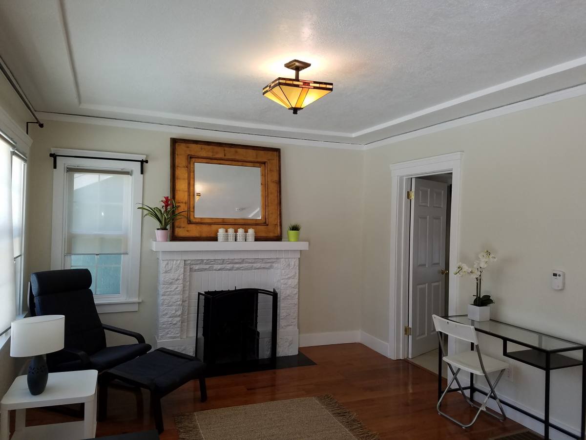 House for rent at 343 Perkins St, Oakland, CA 94610