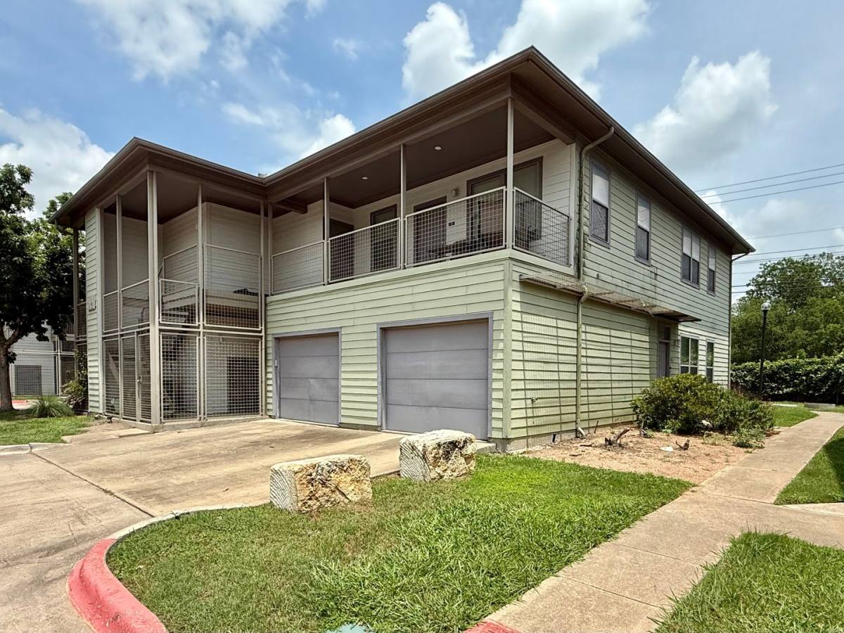 Condo for rent at 1201 Grove, Austin, TX 78741