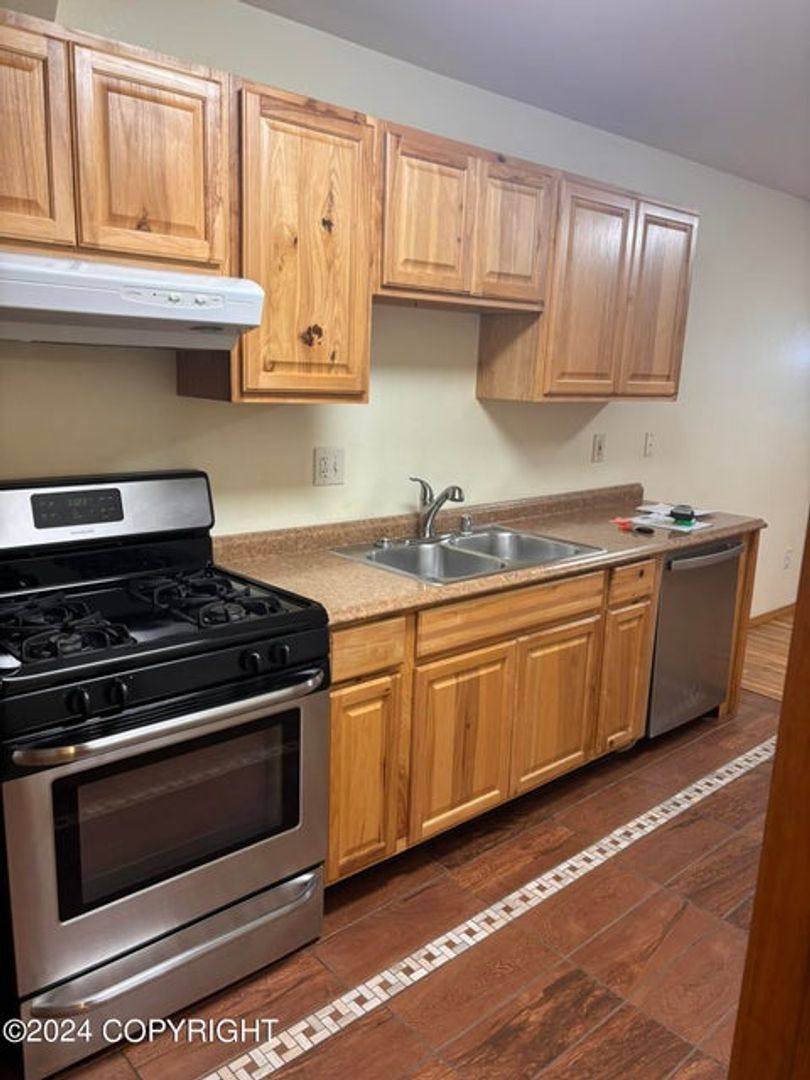 Apartment for rent at 1082 W 26th Ave, Anchorage, AK 99503