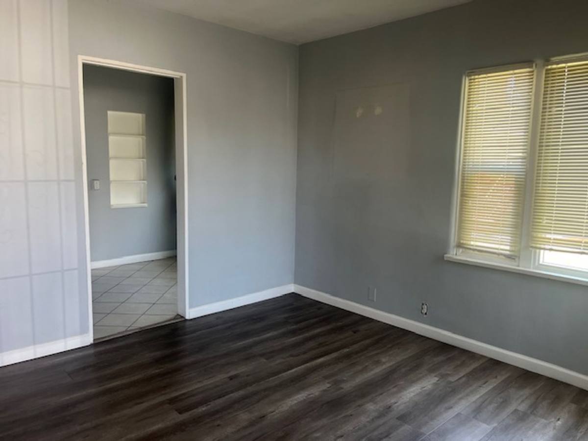 Apartment for rent at 6415 S Van Ness Ave, Los Angeles, CA 90047