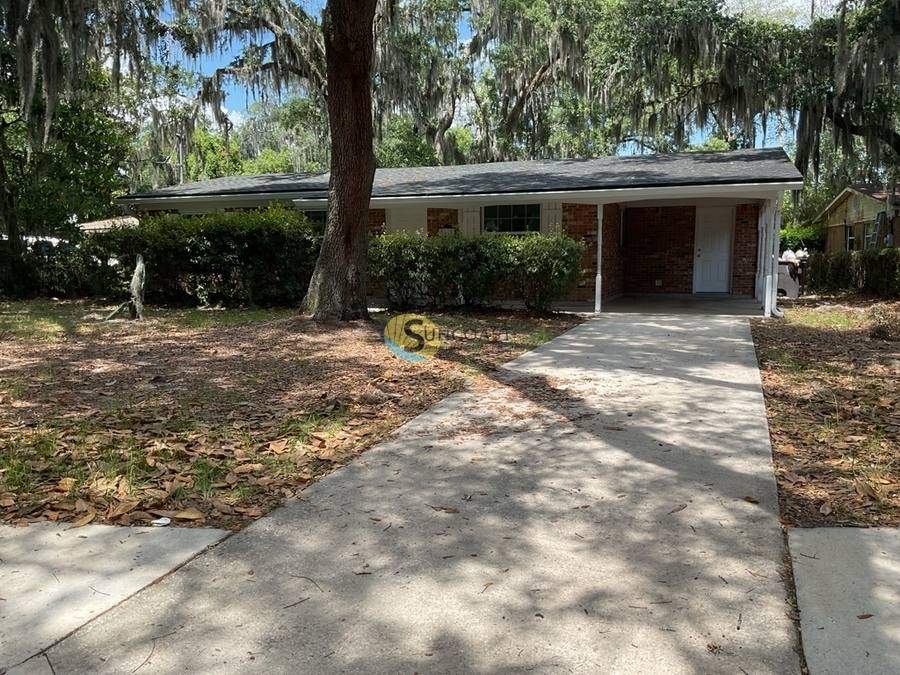 House for rent at 5665 Enchanted Dr, Jacksonville, FL 32244
