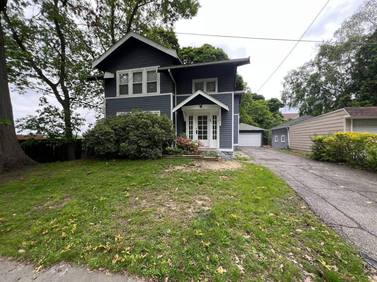 Apartment for rent at 1741 Middlehurst Rd, Cleveland, OH 44118