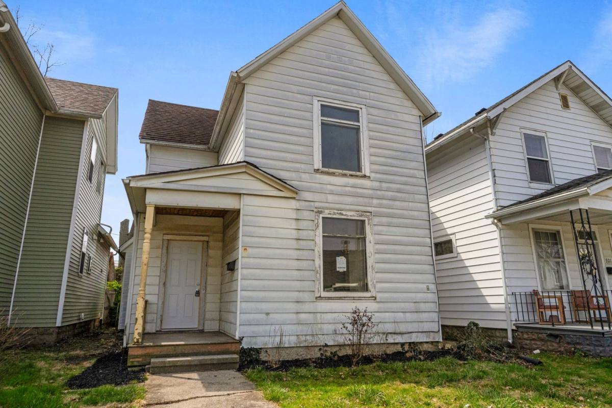 House for rent at 917 Home Ave, Fort Wayne, IN 46807
