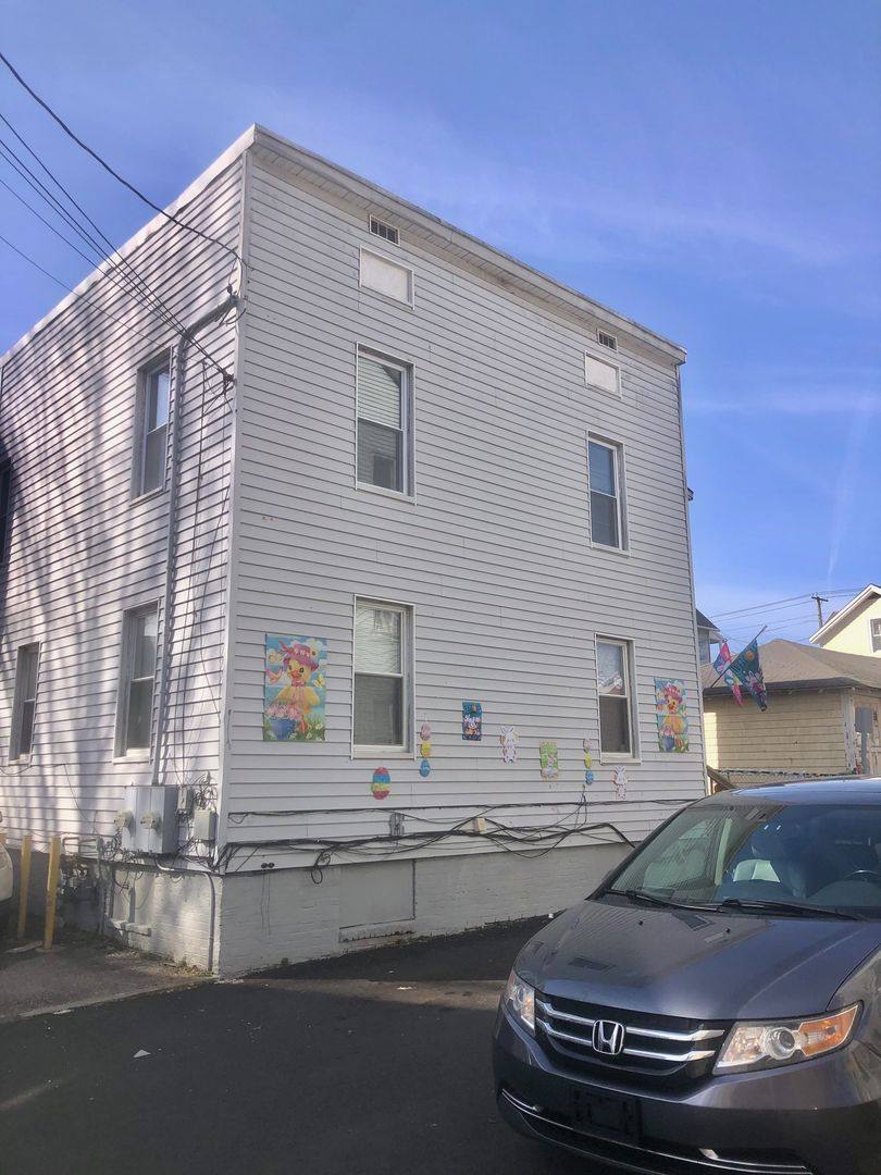 Apartment for rent at 7 Pork Hollow Rd, Ansonia, CT 06401