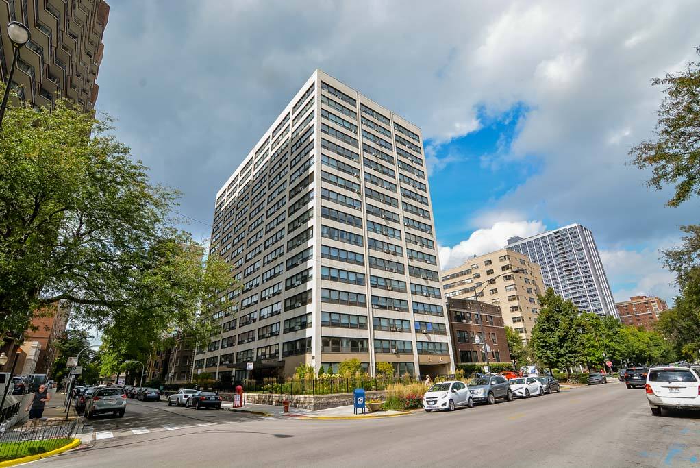 Apartment for rent at 4180 Marine Dr #D6001, Chicago, IL 60613