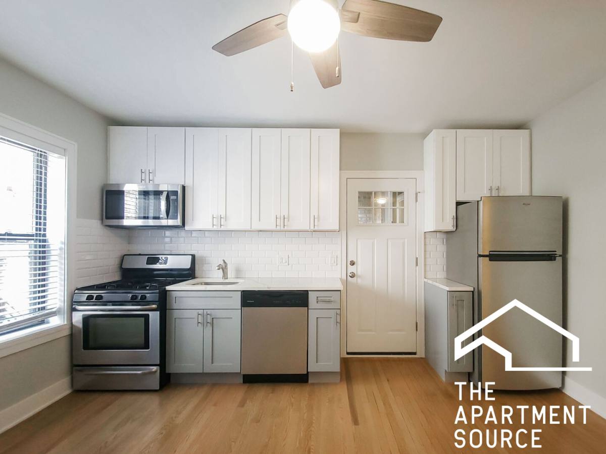Apartment for rent at 1948 W Wilson Ave #2R, Chicago, IL 60640