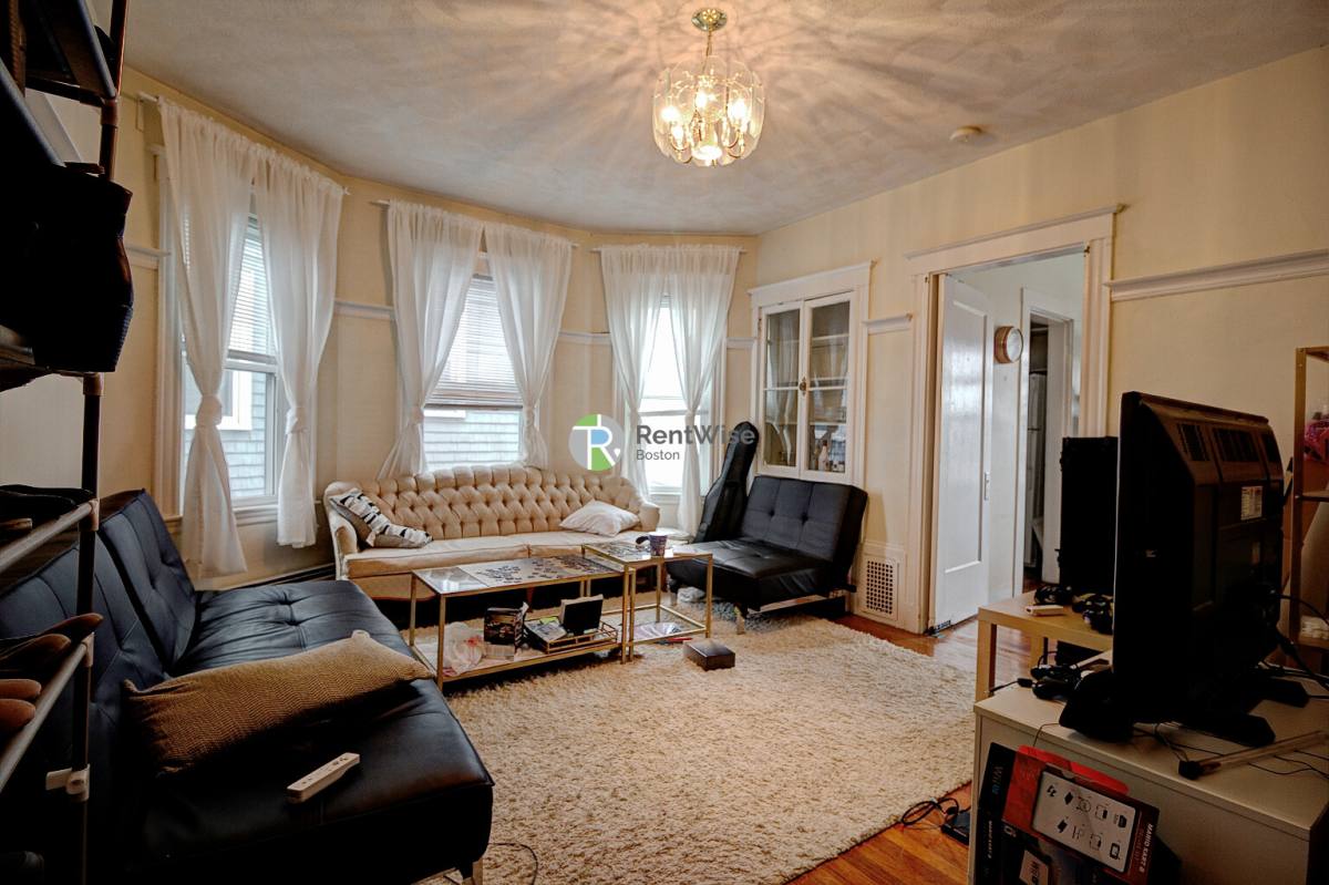 Apartment for rent at 444 Washington St #2, Brighton, MA 02135