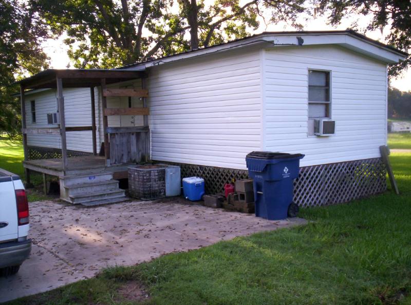 House for rent at 547 Creekside Dr, Angleton, TX 77515