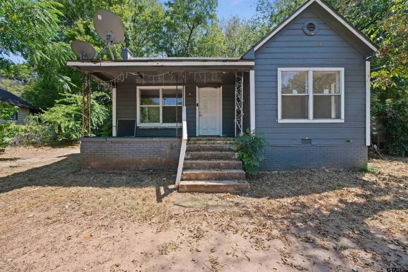 House for rent at 816 W Wilson St, Tyler, TX 75702