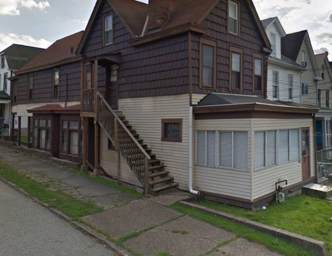 Apartment for rent at 625 Walnut St #150, New Kensington, PA 15068