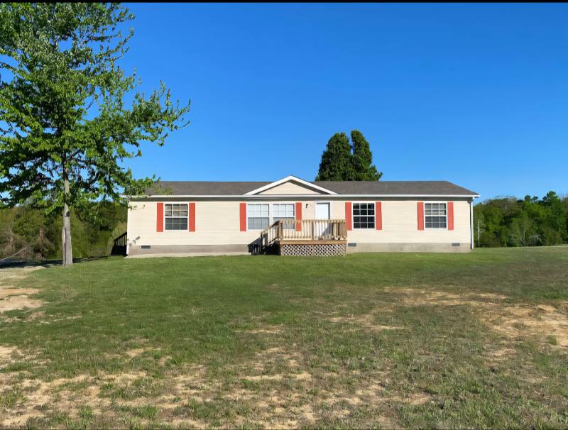 House for rent at 185 Oaklawn Court, Brandenburg, KY 40108
