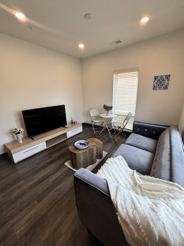Apartment for rent at 2136 Central Ave #3-104, Indianapolis, IN 46202