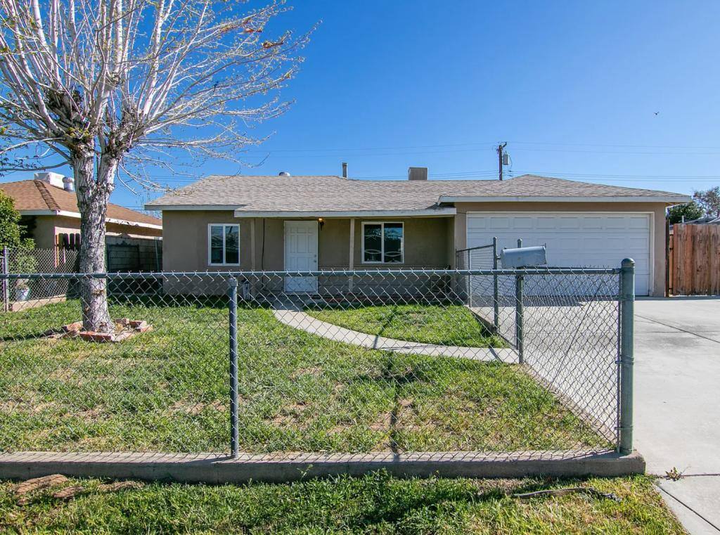 House for rent at 262 E Ave #P1, Palmdale, CA 93550