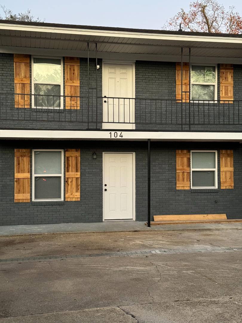 Apartment for rent at 104 Park Row #4, Long Beach, MS 39560