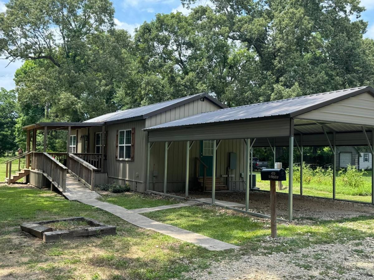 House for rent at 157 Woodway Acres, Livingston, TX 77351
