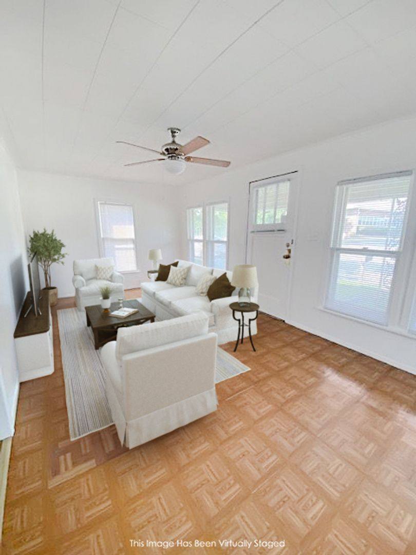 Apartment for rent at 116 Plum St, Florence, AL 35630