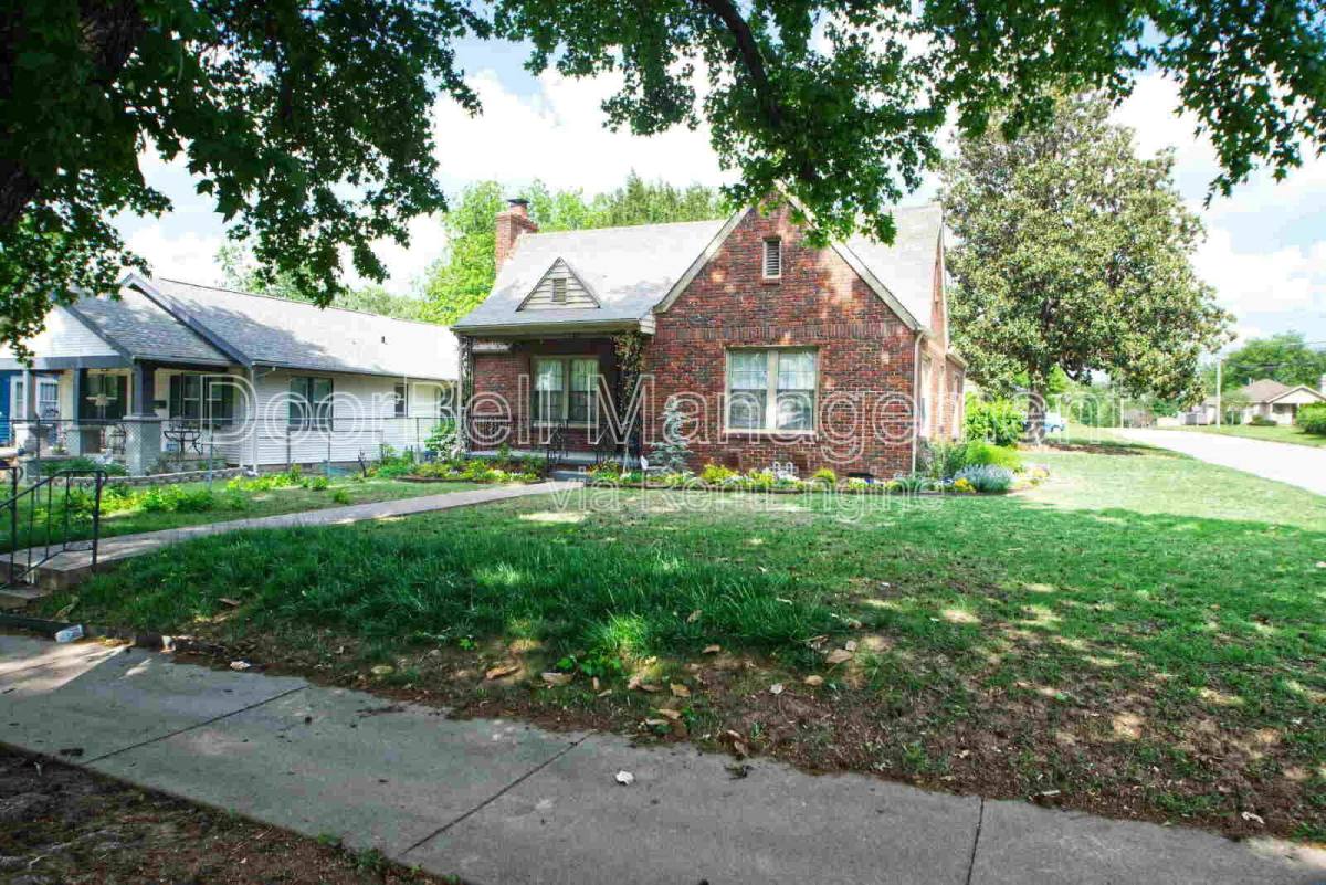 House for rent at 1347 S Indianapolis Ave E, Tulsa, OK 74112