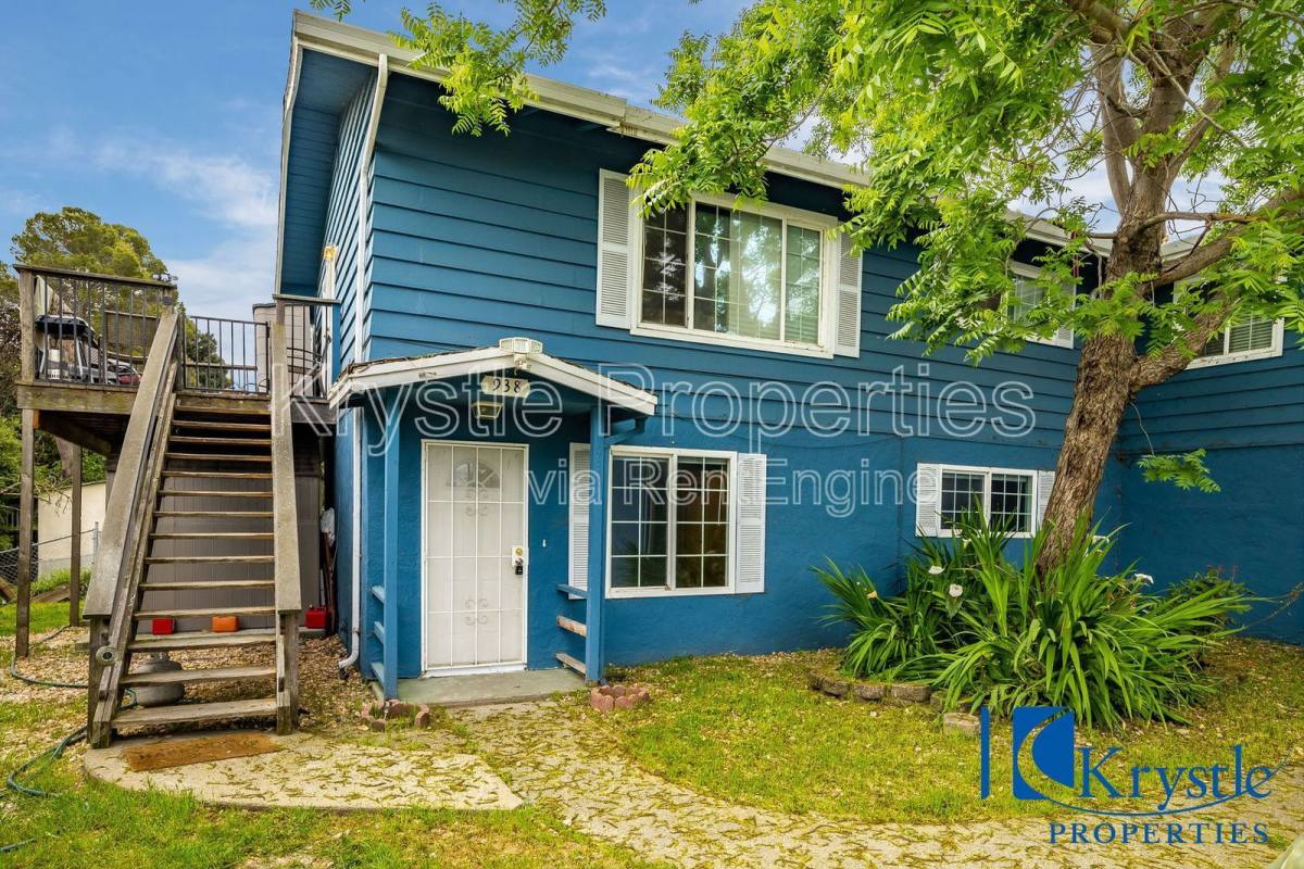 Apartment for rent at 938 Winchester St, Vallejo, CA 94590