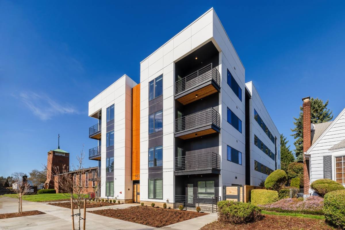 Apartment for rent at 2171 N Rosa Parks Way #303, Portland, OR 97217