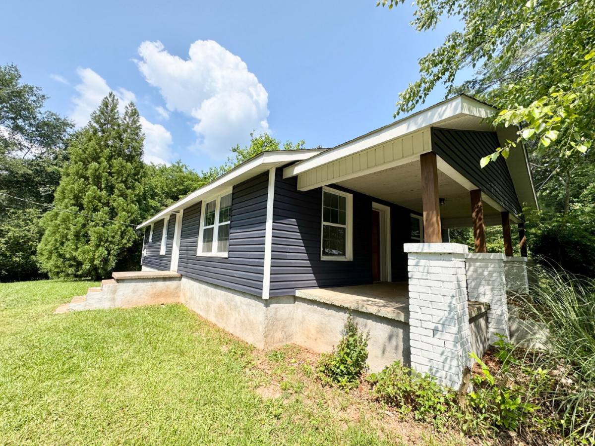 House for rent at 151 Hopewell Church Dr, Seneca, SC 29678