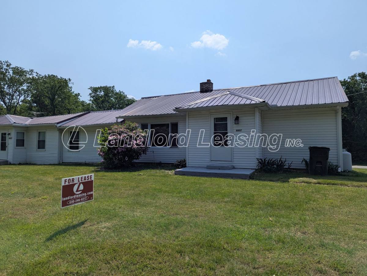 House for rent at 8807 Furnace Rd, Vermilion, OH 44089