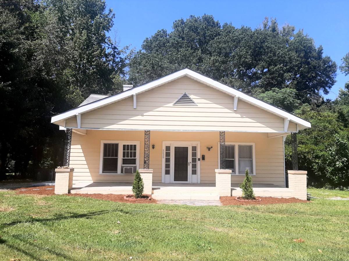Apartment for rent at 2620 W Knox St, Durham, NC 27705