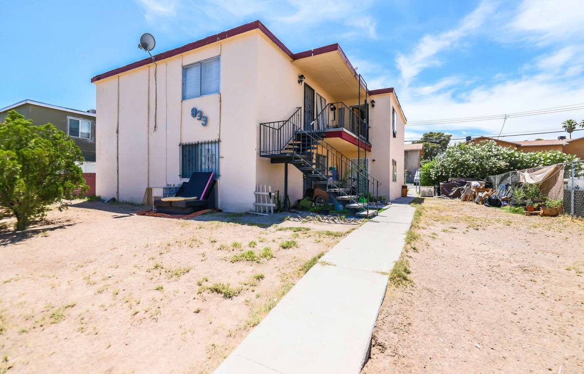 Apartment for rent at 833 N Bruce St, Las Vegas, NV 89101