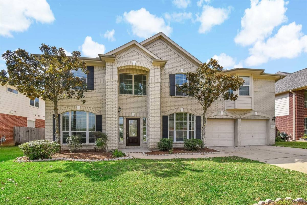 House for rent at 8019 Spring Bluebonnet Dr, Sugar Land, TX 77479