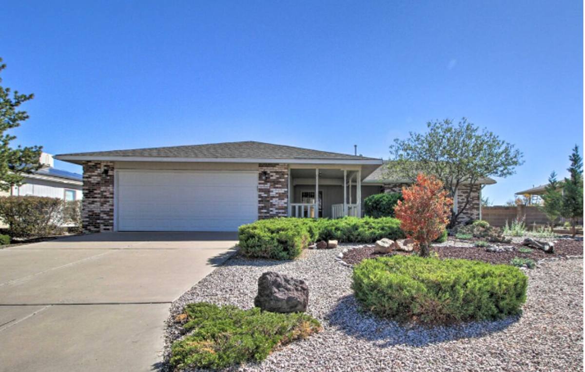 House for rent at 7208 Spruce Mountian Loop, Rio Rancho, NM 87144