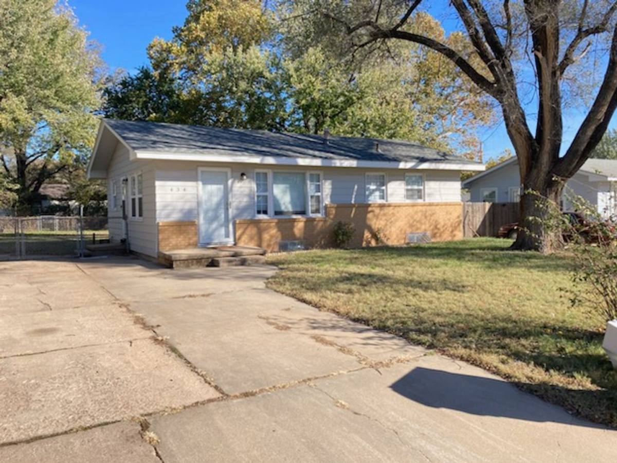 House for rent at 434 W 5th St, Burrton, KS 67020