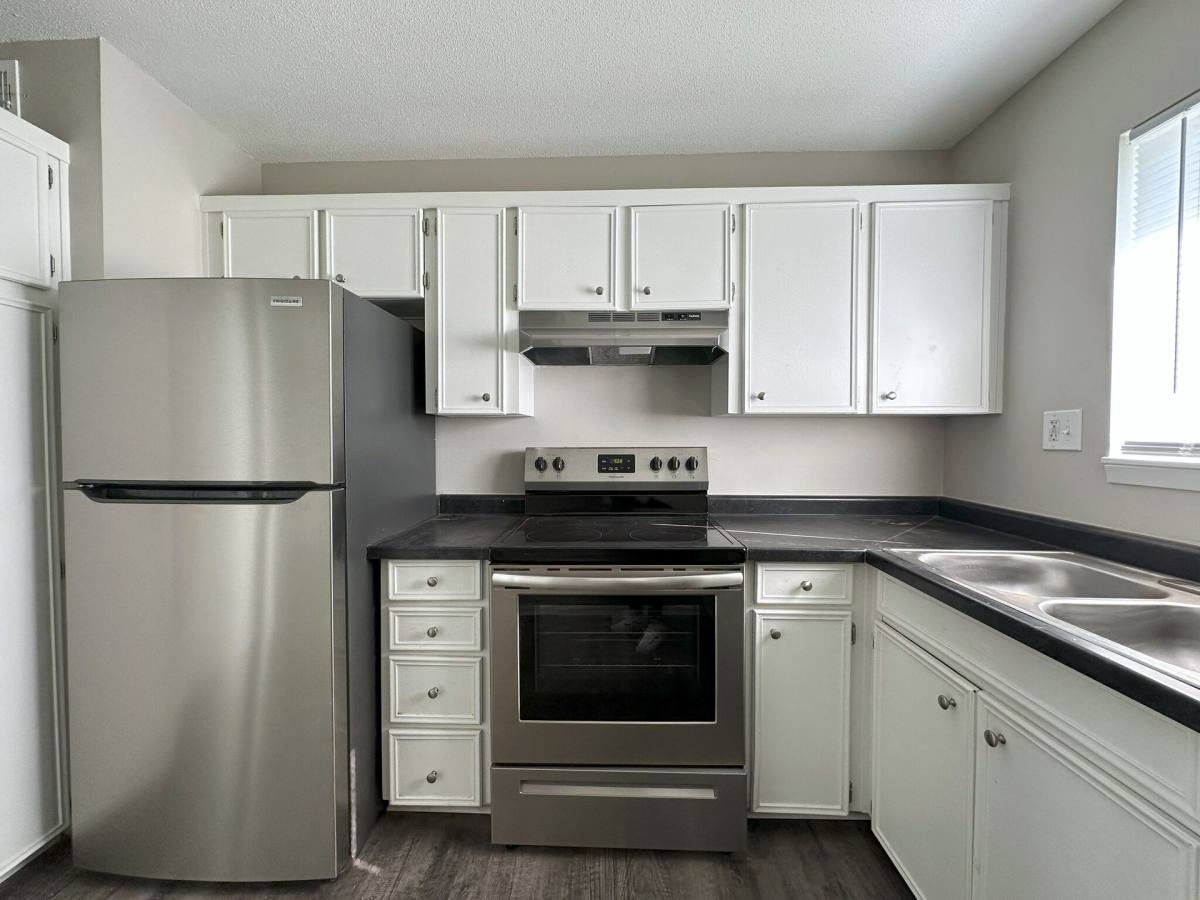 Townhouse for rent at 7215 W 55th Terrace, Leawood, KS 66206