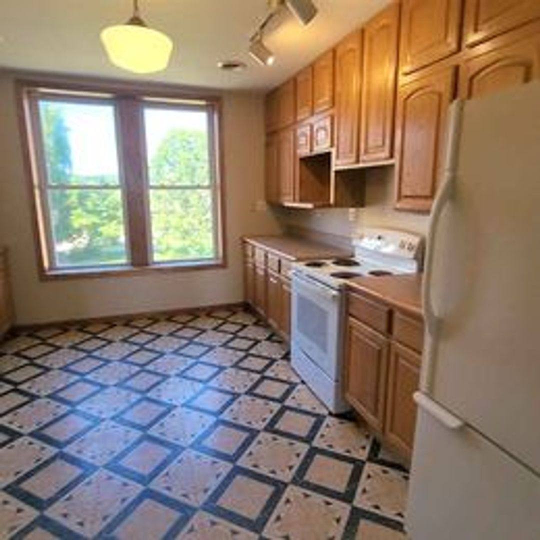 Apartment for rent at 16565 12th St S, Galesville, WI 54630