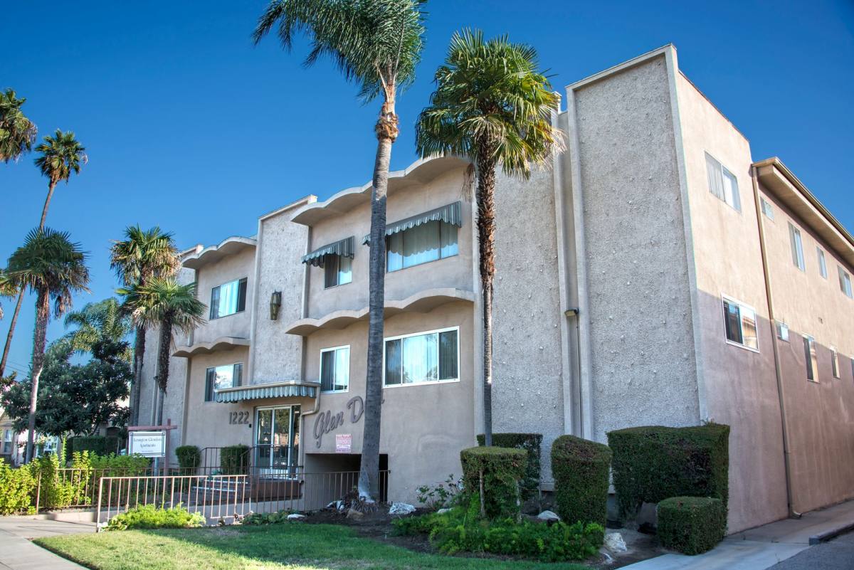 Apartment for rent at 1222 E Lexington Dr, Glendale, CA 91206