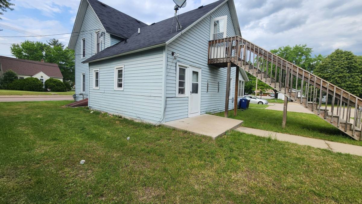 Apartment for rent at 346 Chestnut St, Black River Falls, WI 54615